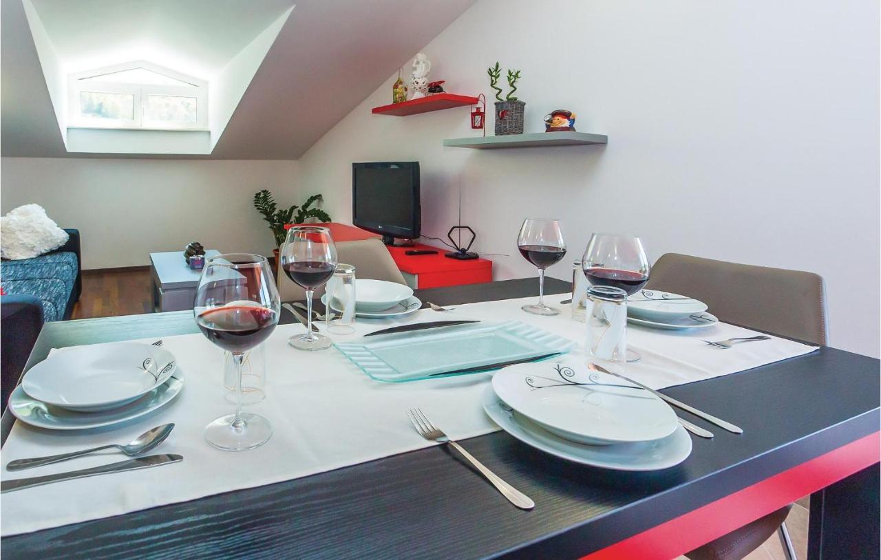1 Bedroom Awesome In Makarska