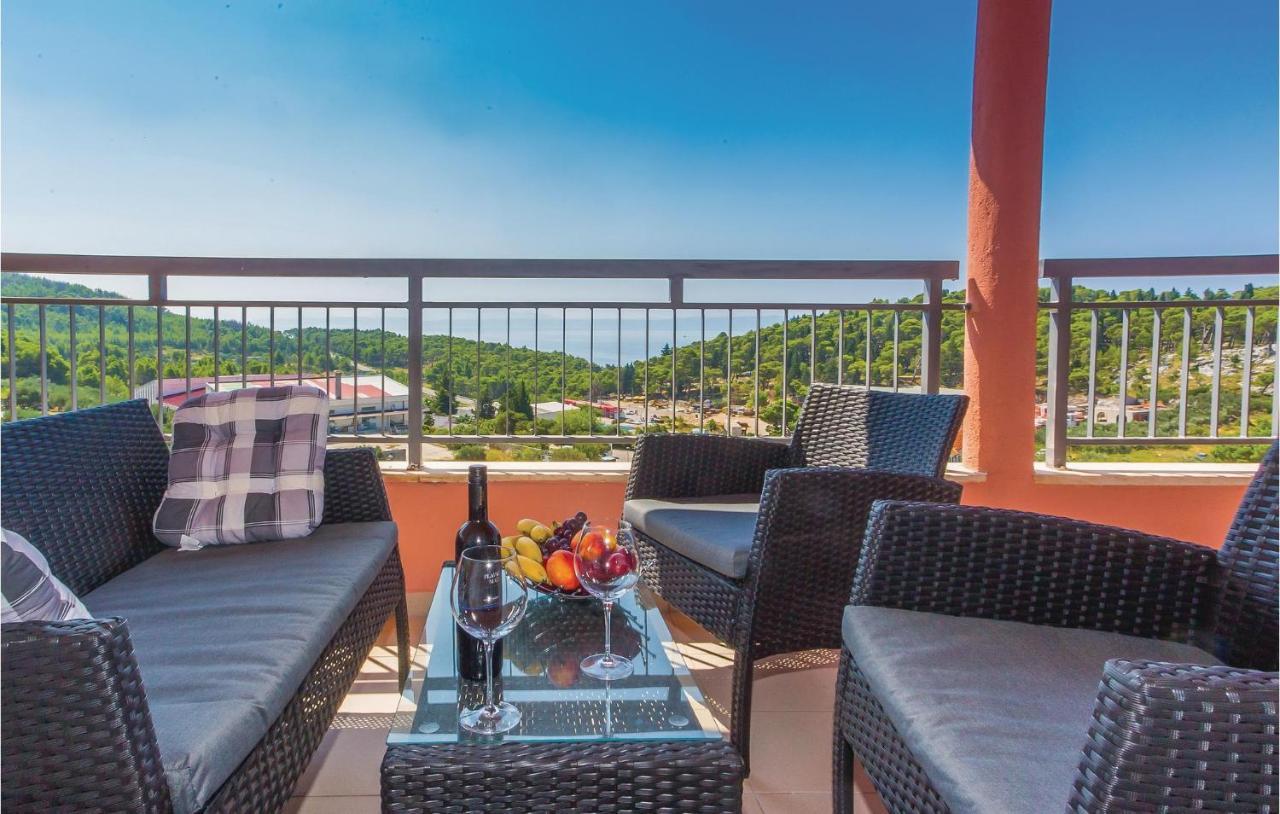 Apartment 1 Bedroom Awesome In *